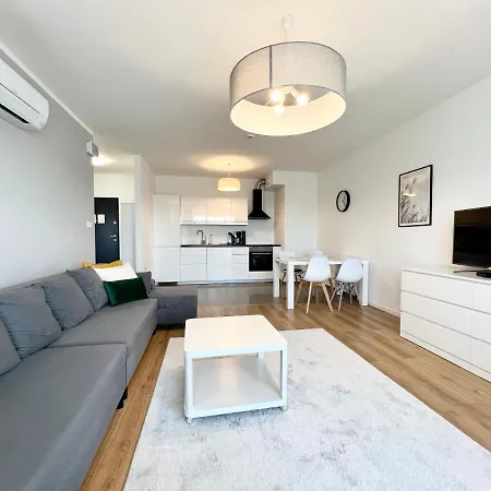 Baltica Towers By Q4apartments Gdańsk